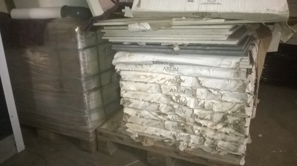 Parin kulkurin lattiat tolla sais...
