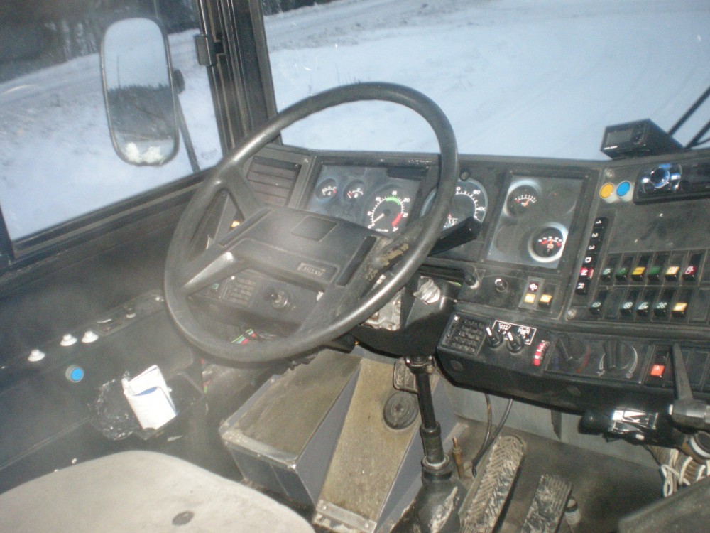 volvo B10B 008.JPG