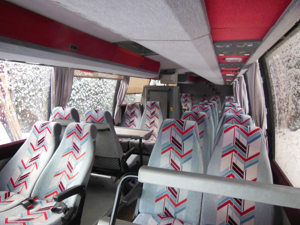 Buss Carrus 301 istun.JPG