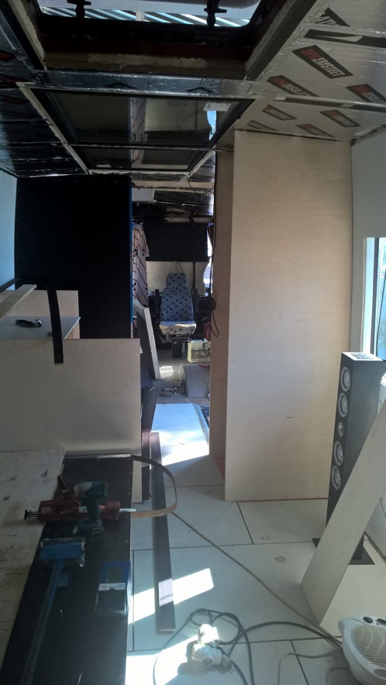 WP_20150818_12_12_17_Pro.jpg (287.49 KiB) Katsottu 25588 kertaa takkoopäen etteen katottuna