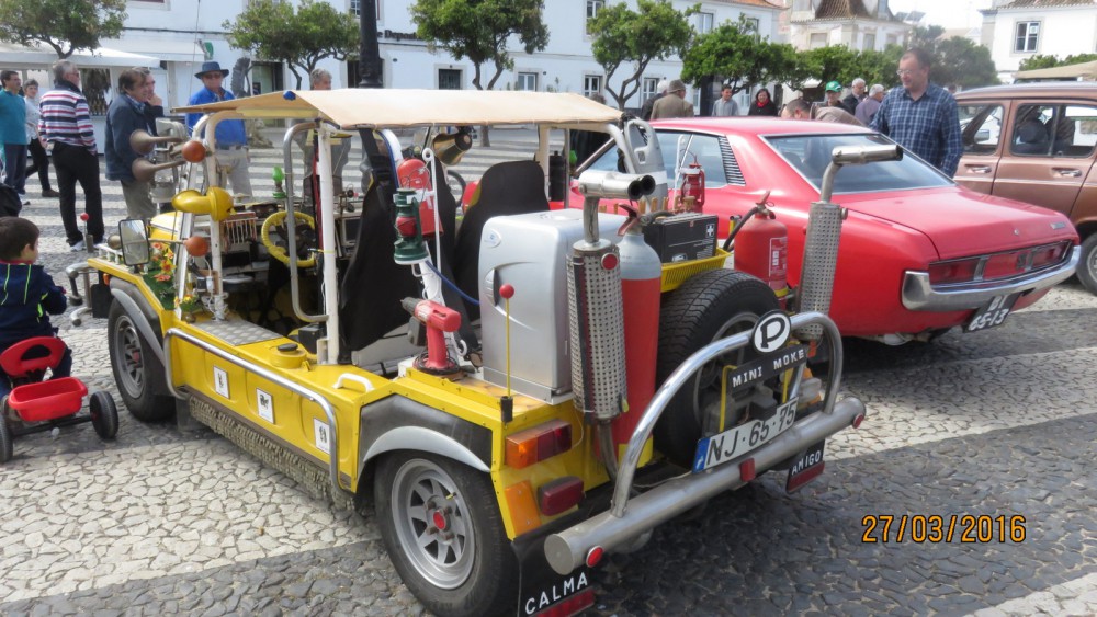 Vanhoja autoja viiksekkäitä, Mini Moke